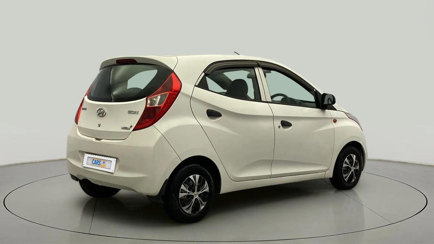 2015 Hyundai Eon ERA +, Petrol, Manual, 51,747 km, Right Back Diagonal