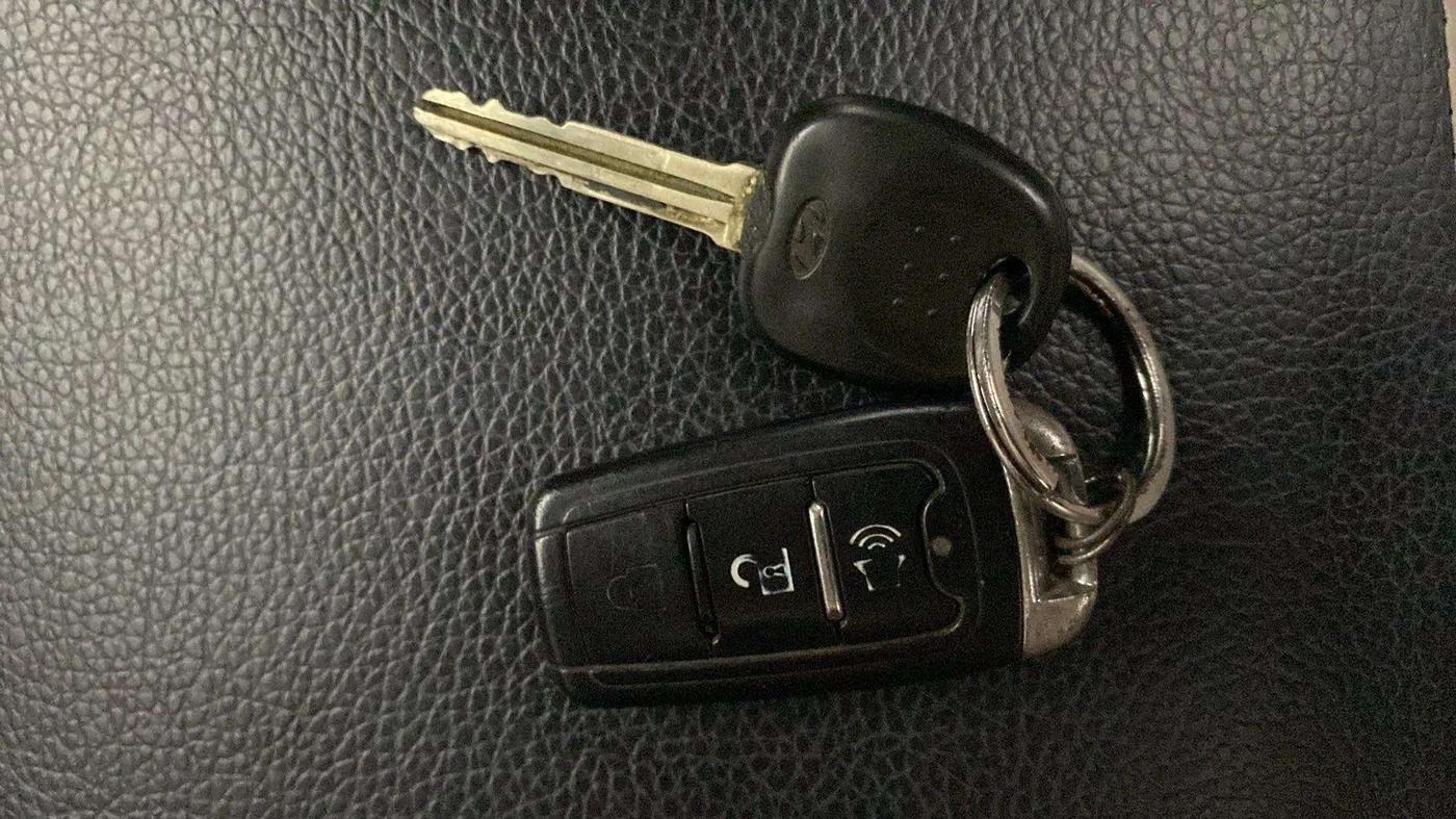 2015 Hyundai Eon ERA +, Petrol, Manual, 51,747 km, Key Close Up