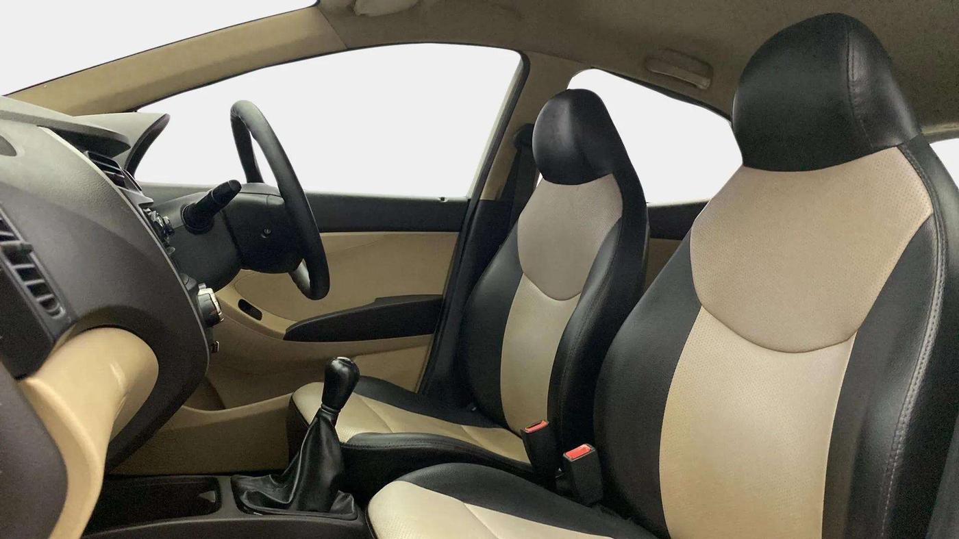 2015 Hyundai Eon ERA +, Petrol, Manual, 51,747 km, Right Side Front Door Cabin