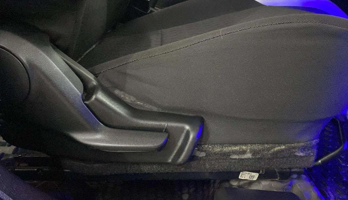 2017 Maruti Baleno DELTA PETROL 1.2, Petrol, Manual, 9,079 km, Driver Side Adjustment Panel