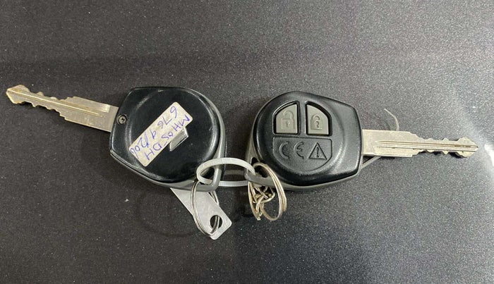 2017 Maruti Baleno DELTA PETROL 1.2, Petrol, Manual, 9,079 km, Key Close Up