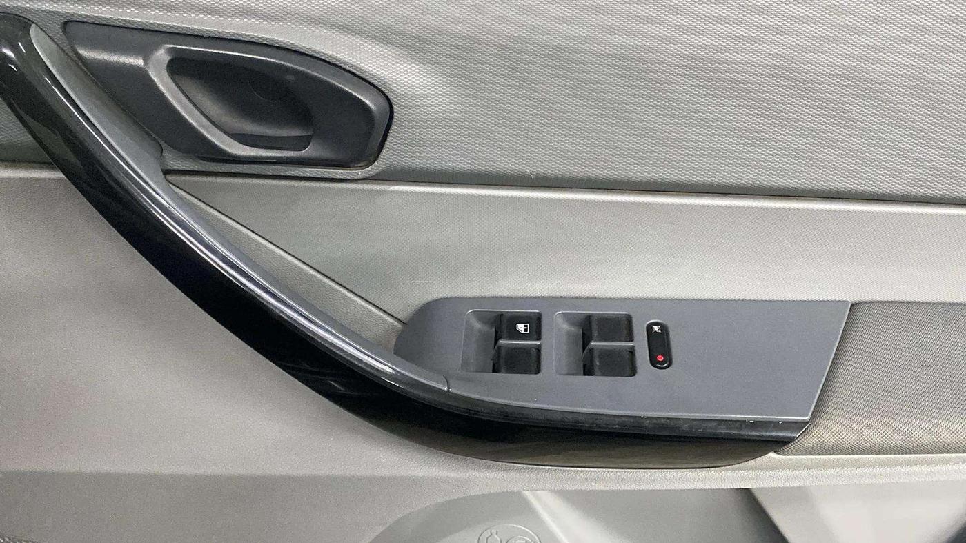 2022 Tata TIGOR XZ CNG, CNG, Manual, 70,969 km, Driver Side Door Panels Control