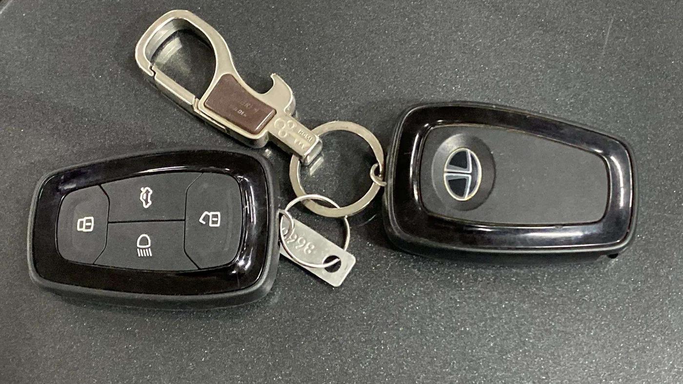 2022 Tata TIGOR XZ CNG, CNG, Manual, 70,969 km, Key Close Up