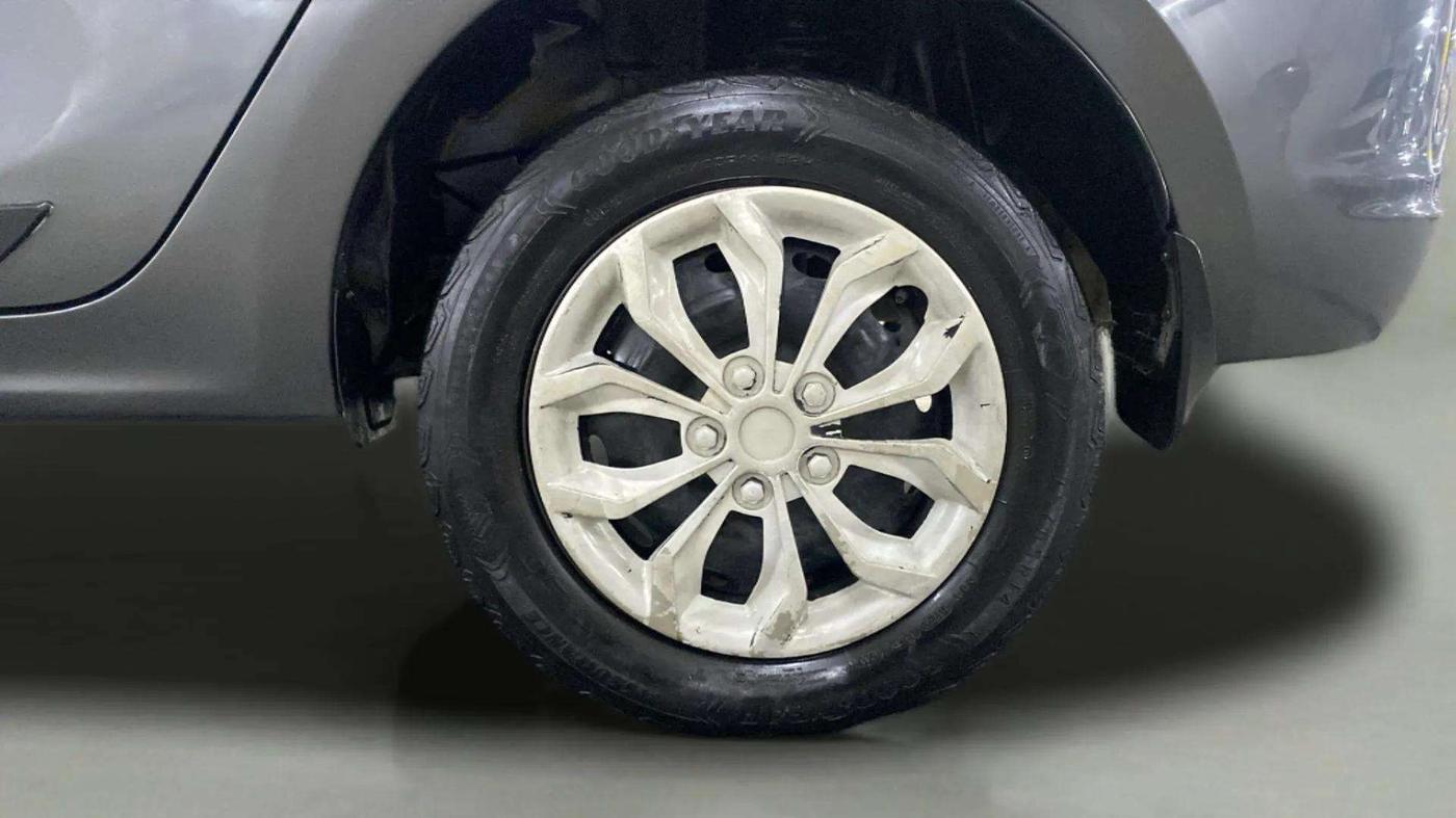 2022 Tata TIGOR XZ CNG, CNG, Manual, 70,969 km, Left Rear Wheel