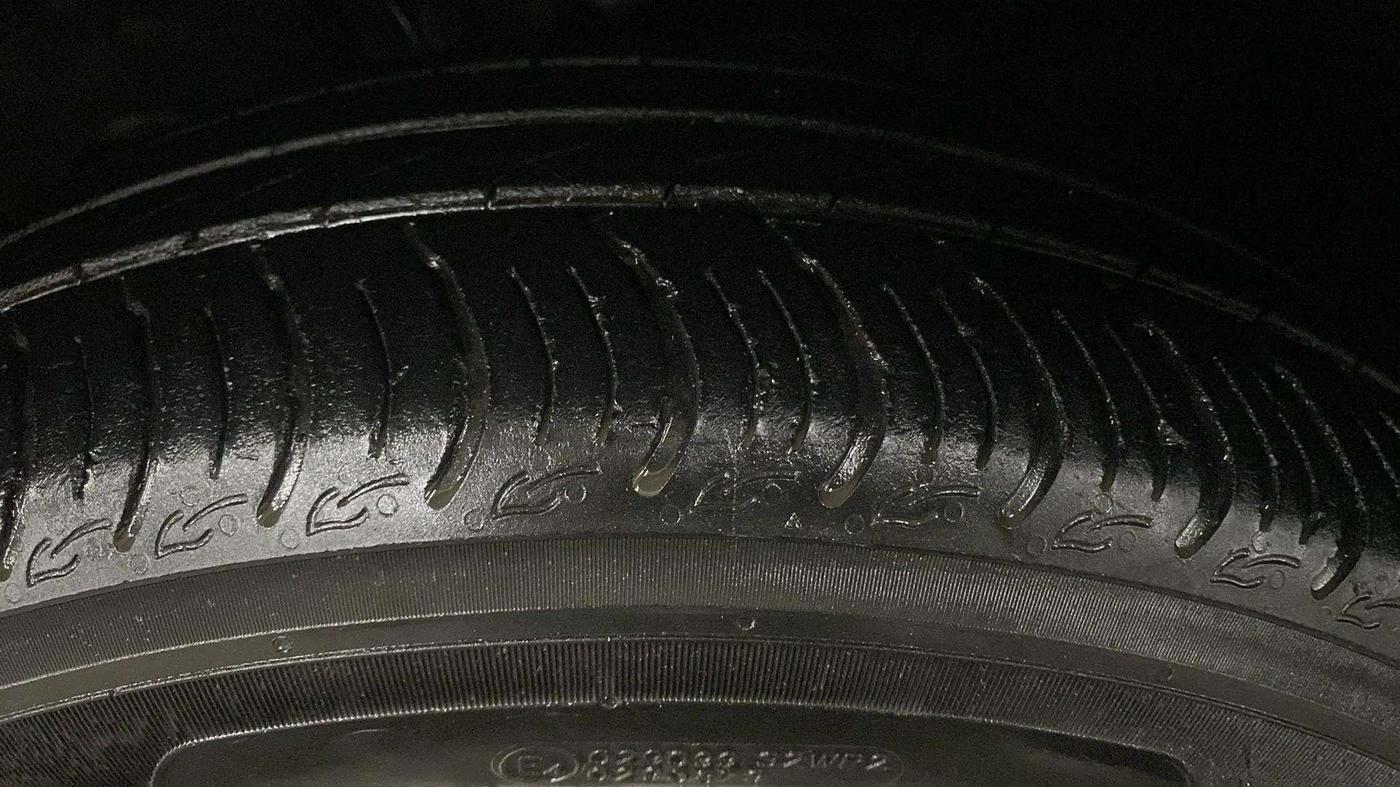 2022 Tata TIGOR XZ CNG, CNG, Manual, 70,969 km, Left Front Tyre Tread