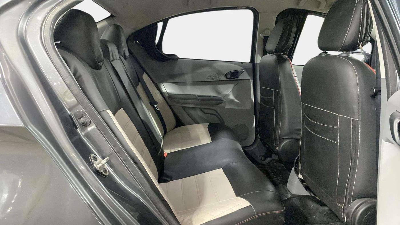 2022 Tata TIGOR XZ CNG, CNG, Manual, 70,969 km, Right Side Rear Door Cabin
