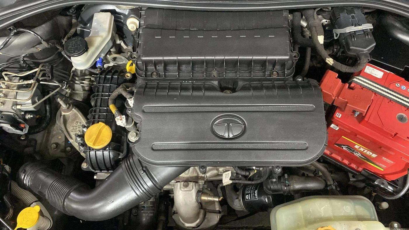 2022 Tata TIGOR XZ CNG, CNG, Manual, 70,969 km, Engine View