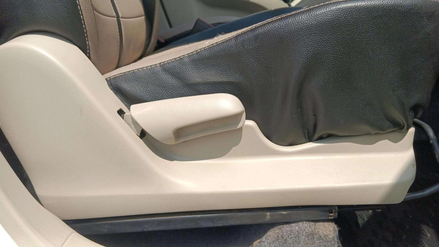 2018 Maruti Celerio ZXI AMT (O), Petrol, Automatic, 58,919 km, Driver Side Adjustment Panel