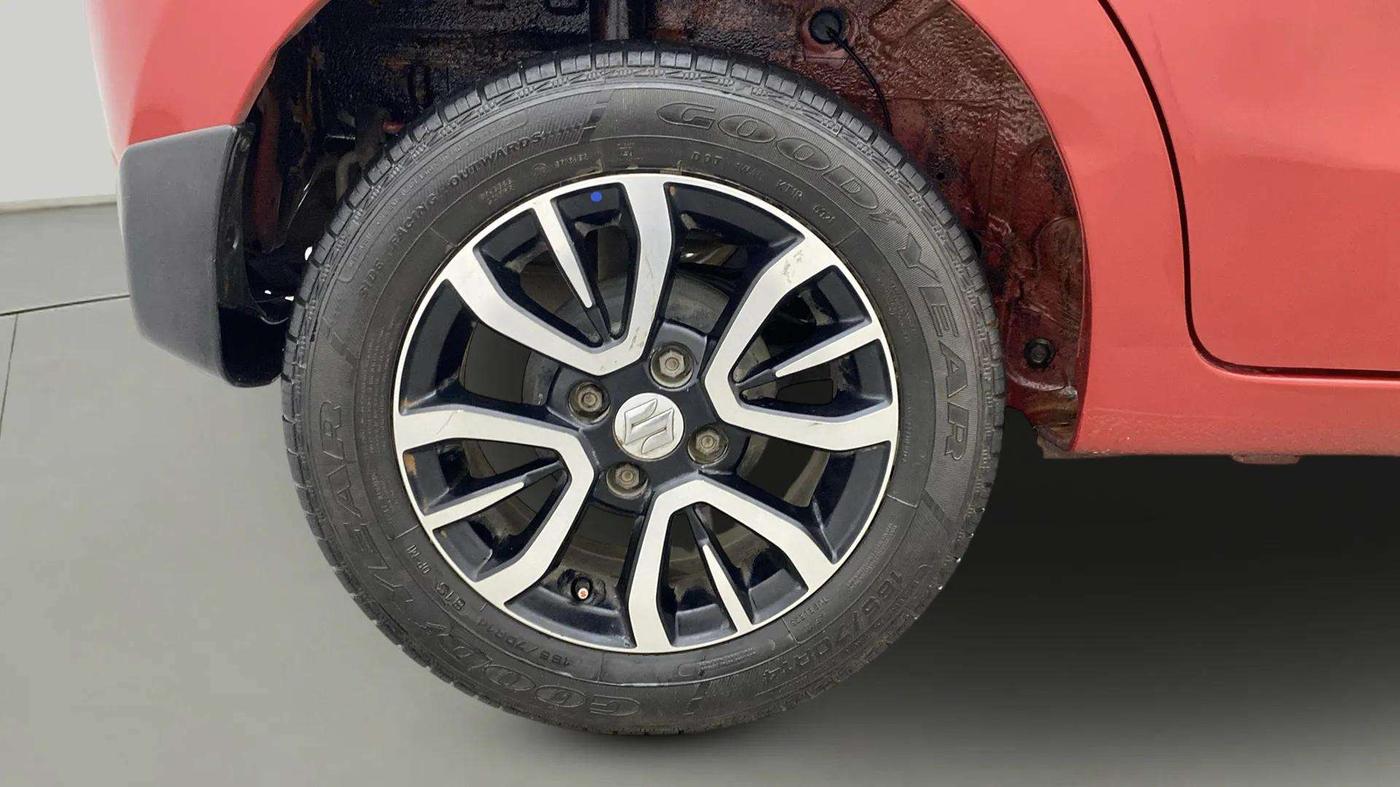2016 Maruti Celerio VXI AMT (O), Petrol, Automatic, 81,681 km, Right Rear Wheel