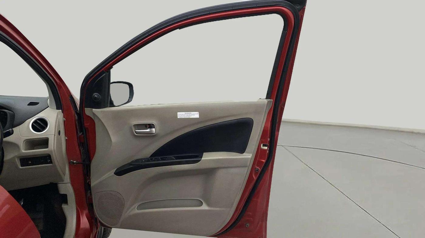 2016 Maruti Celerio VXI AMT (O), Petrol, Automatic, 81,681 km, RHS Front Door