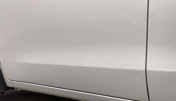 2019 Maruti New Wagon-R ZXI 1.2, Petrol, Manual, 73,299 km, Front passenger door - Slightly dented