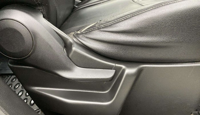 2019 Maruti New Wagon-R ZXI 1.2, Petrol, Manual, 73,299 km, Driver Side Adjustment Panel
