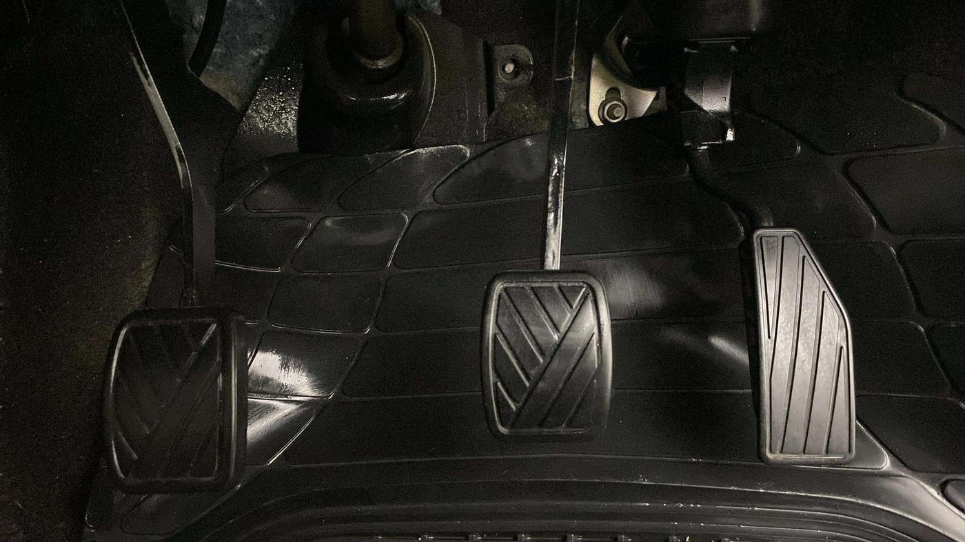 2019 Maruti New Wagon-R ZXI 1.2, Petrol, Manual, 73,299 km, Pedals