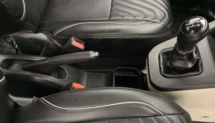 2019 Maruti New Wagon-R ZXI 1.2, Petrol, Manual, 73,299 km, Gear Lever