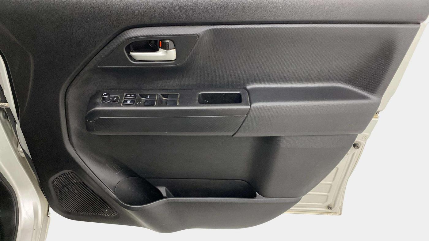 2019 Maruti New Wagon-R ZXI 1.2, Petrol, Manual, 73,299 km, Driver Side Door Panels Control