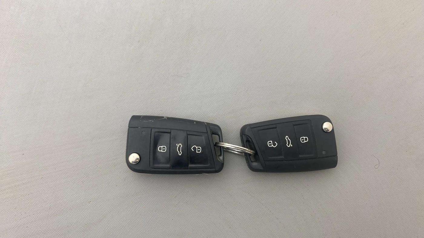 2021 Skoda KUSHAQ STYLE 1.0L TSI AT, Petrol, Automatic, 70,825 km, Key Close Up