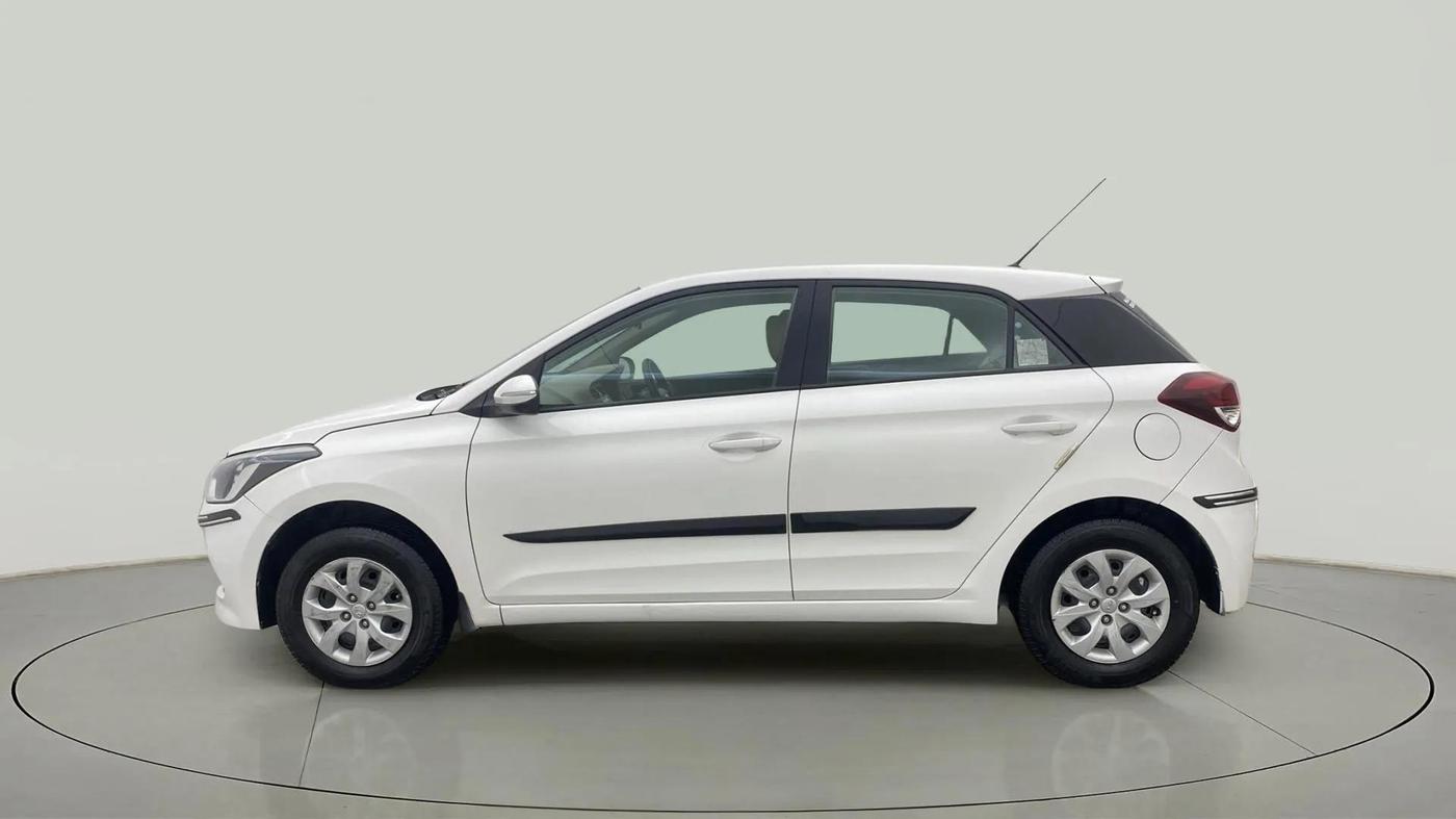 2017 Hyundai Elite i20 SPORTZ 1.2, CNG, Manual, 60,369 km, Left Side