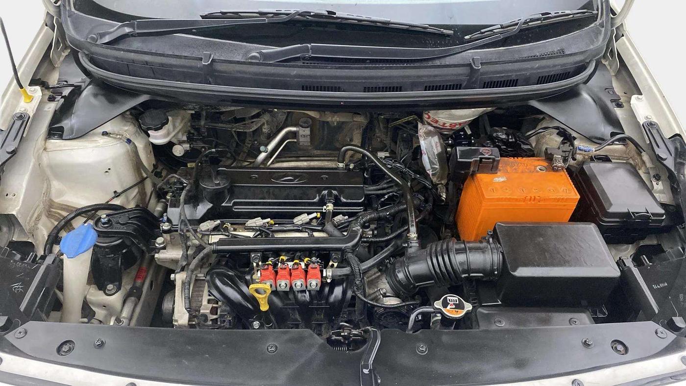 2017 Hyundai Elite i20 SPORTZ 1.2, CNG, Manual, 60,369 km, Engine View