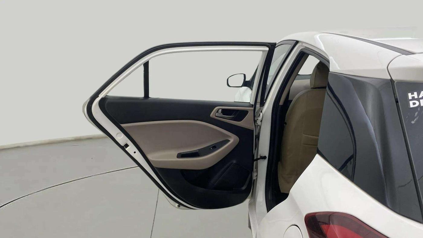 2017 Hyundai Elite i20 SPORTZ 1.2, CNG, Manual, 60,369 km, LHS Rear Door