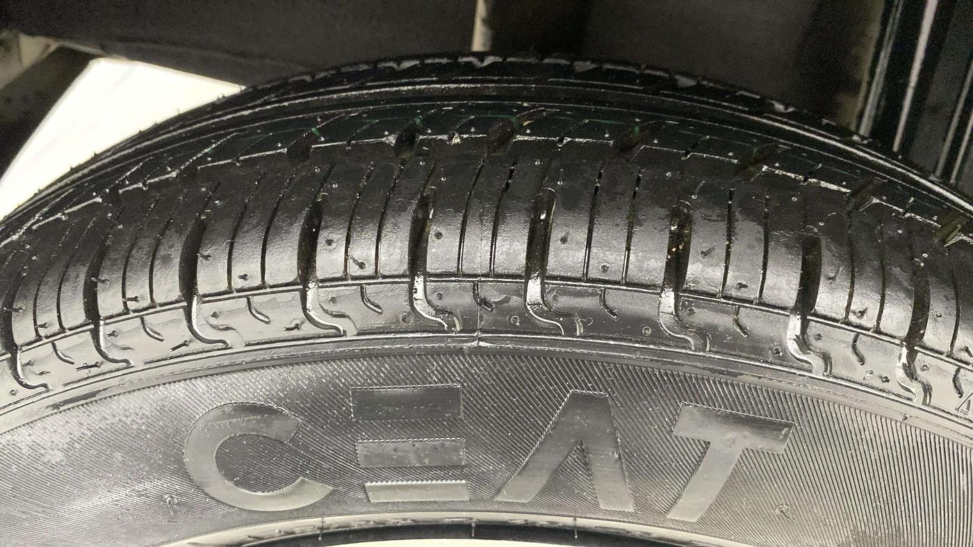 2018 Datsun Redi Go T(O) 1.0 AMT, Petrol, Automatic, 32,651 km, Right Rear Tyre Tread