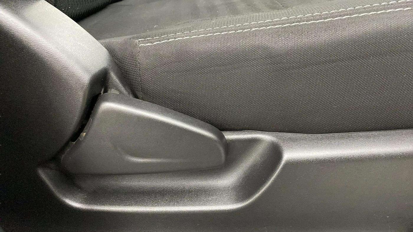 2018 Datsun Redi Go T(O) 1.0 AMT, Petrol, Automatic, 32,651 km, Driver Side Adjustment Panel