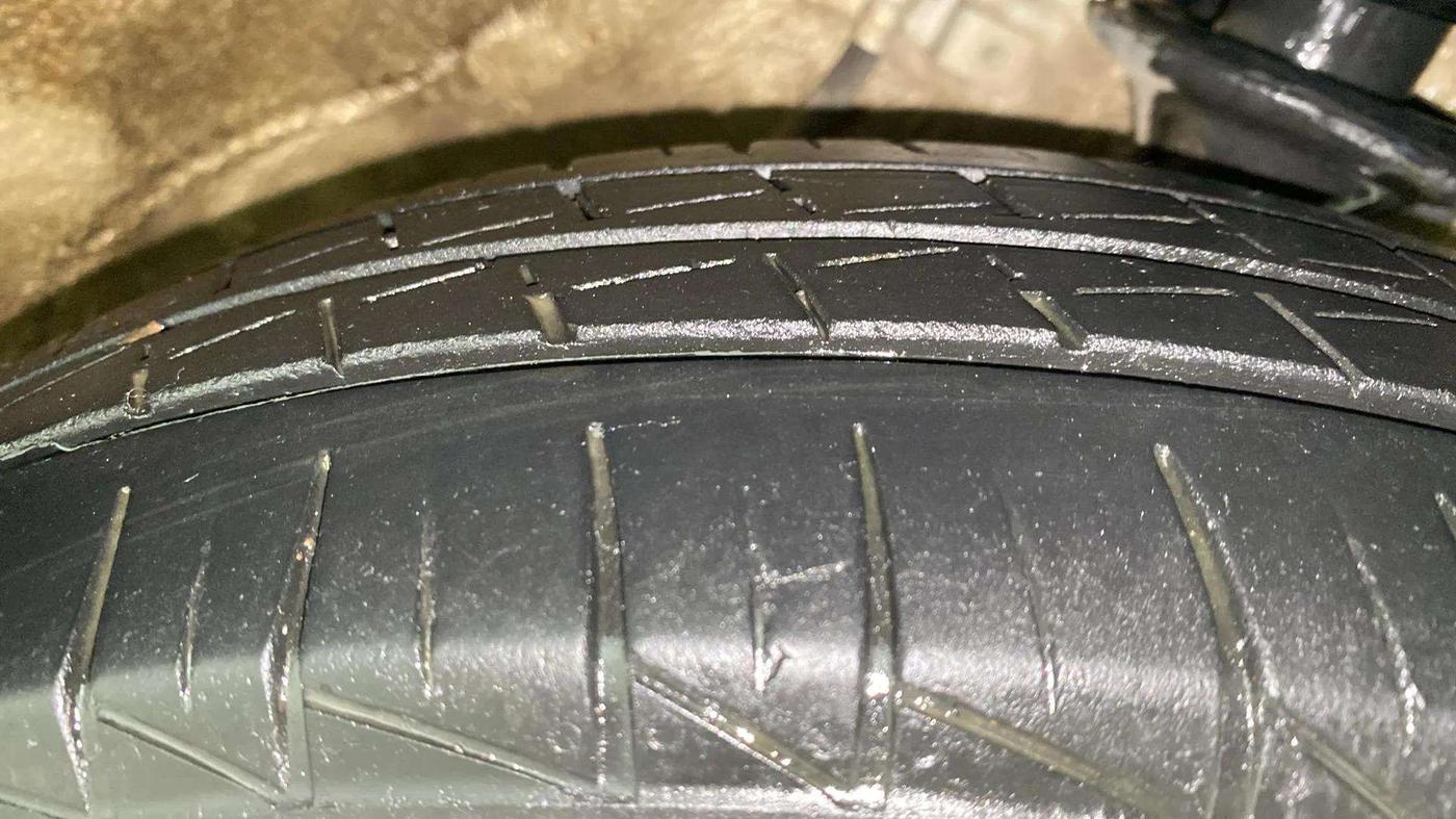 2021 Maruti Alto VXI, Petrol, Manual, 27,595 km, Right Front Tyre Tread