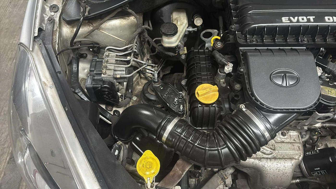 2018 Tata Tiago XZA PETROL, Petrol, Automatic, 47,188 km, Engine View - Right