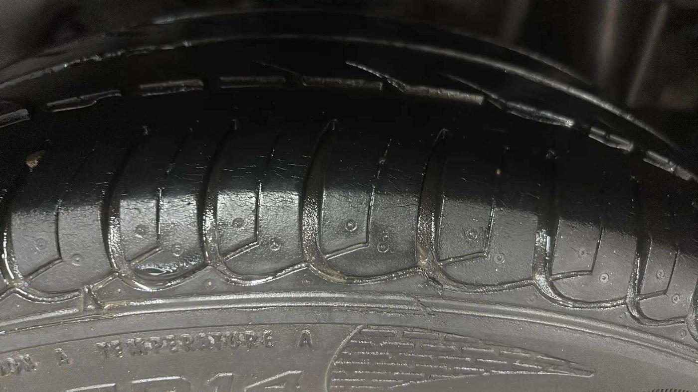 2018 Tata Tiago XZA PETROL, Petrol, Automatic, 47,188 km, Left Rear Tyre Tread