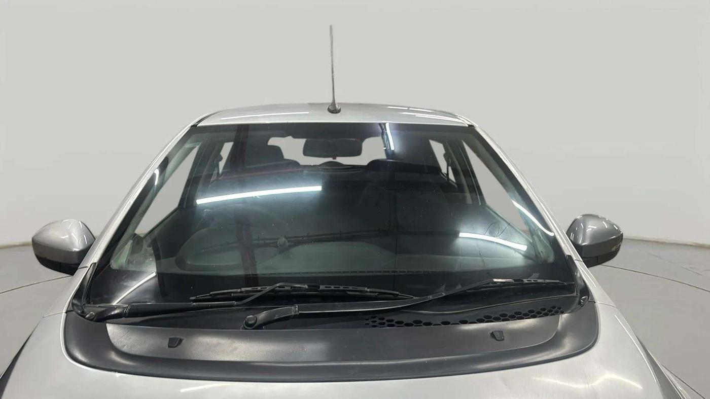 2018 Tata Tiago XZA PETROL, Petrol, Automatic, 47,188 km, Front Windshield