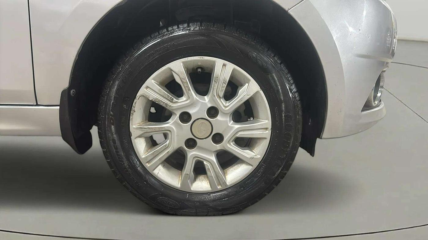 2018 Tata Tiago XZA PETROL, Petrol, Automatic, 47,188 km, Right Front Wheel