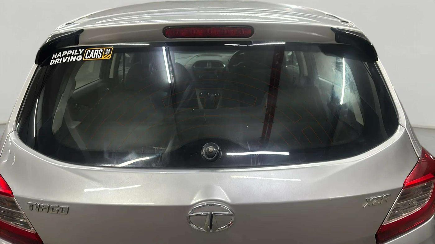 2018 Tata Tiago XZA PETROL, Petrol, Automatic, 47,188 km, Rear Windshield