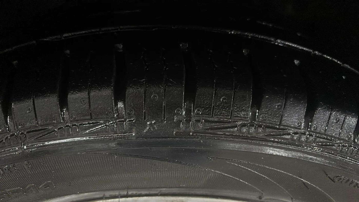 2018 Tata Tiago XZA PETROL, Petrol, Automatic, 47,188 km, Right Front Tyre Tread