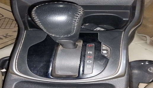 2014 Honda City 1.5L I-VTEC VX CVT, Petrol, Automatic, 94,112 km, Gear lever - Gear shift button minor damage