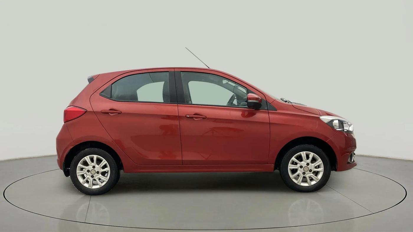 2018 Tata Tiago XZA PETROL, Petrol, Automatic, 40,578 km, Right Side View