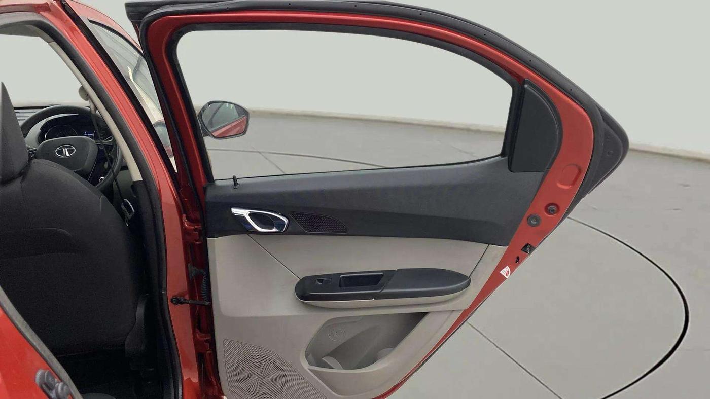 2018 Tata Tiago XZA PETROL, Petrol, Automatic, 40,578 km, RHS Rear Door
