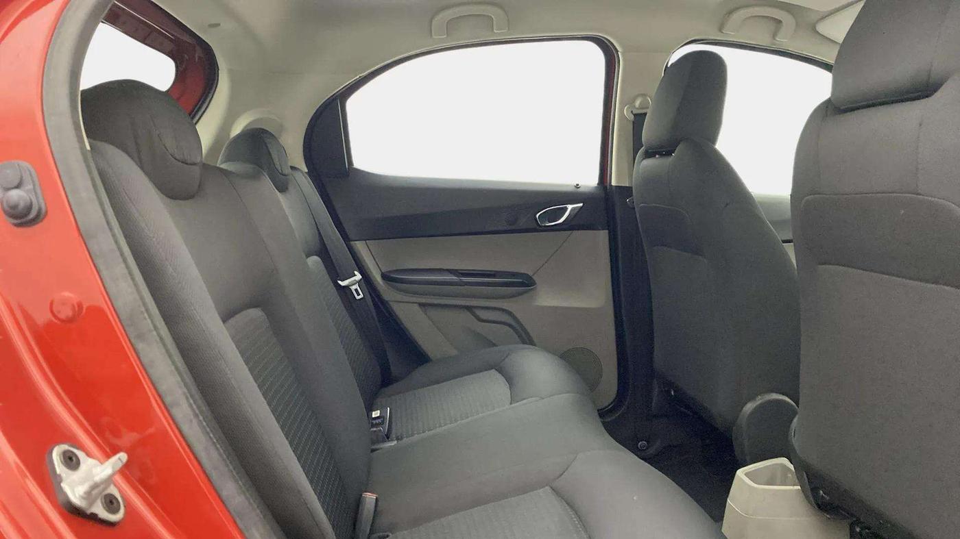 2018 Tata Tiago XZA PETROL, Petrol, Automatic, 40,578 km, Right Side Rear Door Cabin