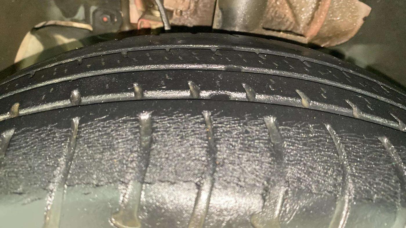 2018 Tata Tiago XZA PETROL, Petrol, Automatic, 40,578 km, Left Front Tyre Tread
