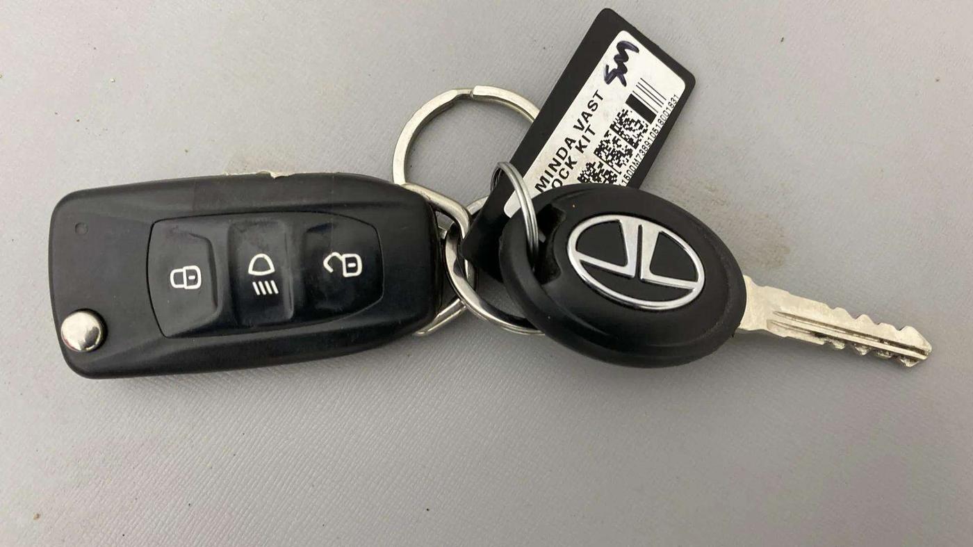 2018 Tata Tiago XZA PETROL, Petrol, Automatic, 40,578 km, Key Close Up