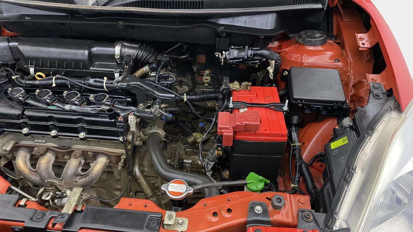 2019 Maruti Swift LXI, Petrol, Manual, 85,399 km, Engine View - Left