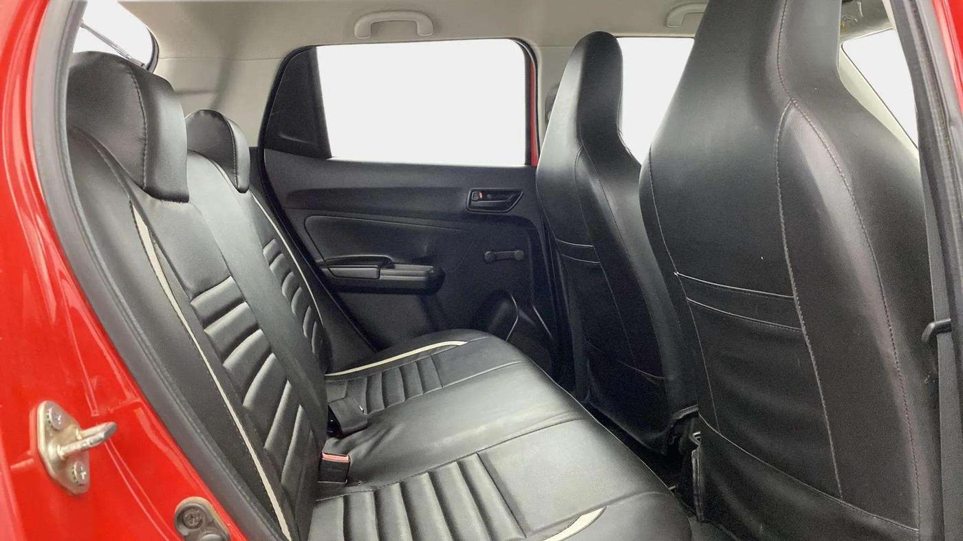 2019 Maruti Swift LXI, Petrol, Manual, 85,399 km, Right Side Rear Door Cabin