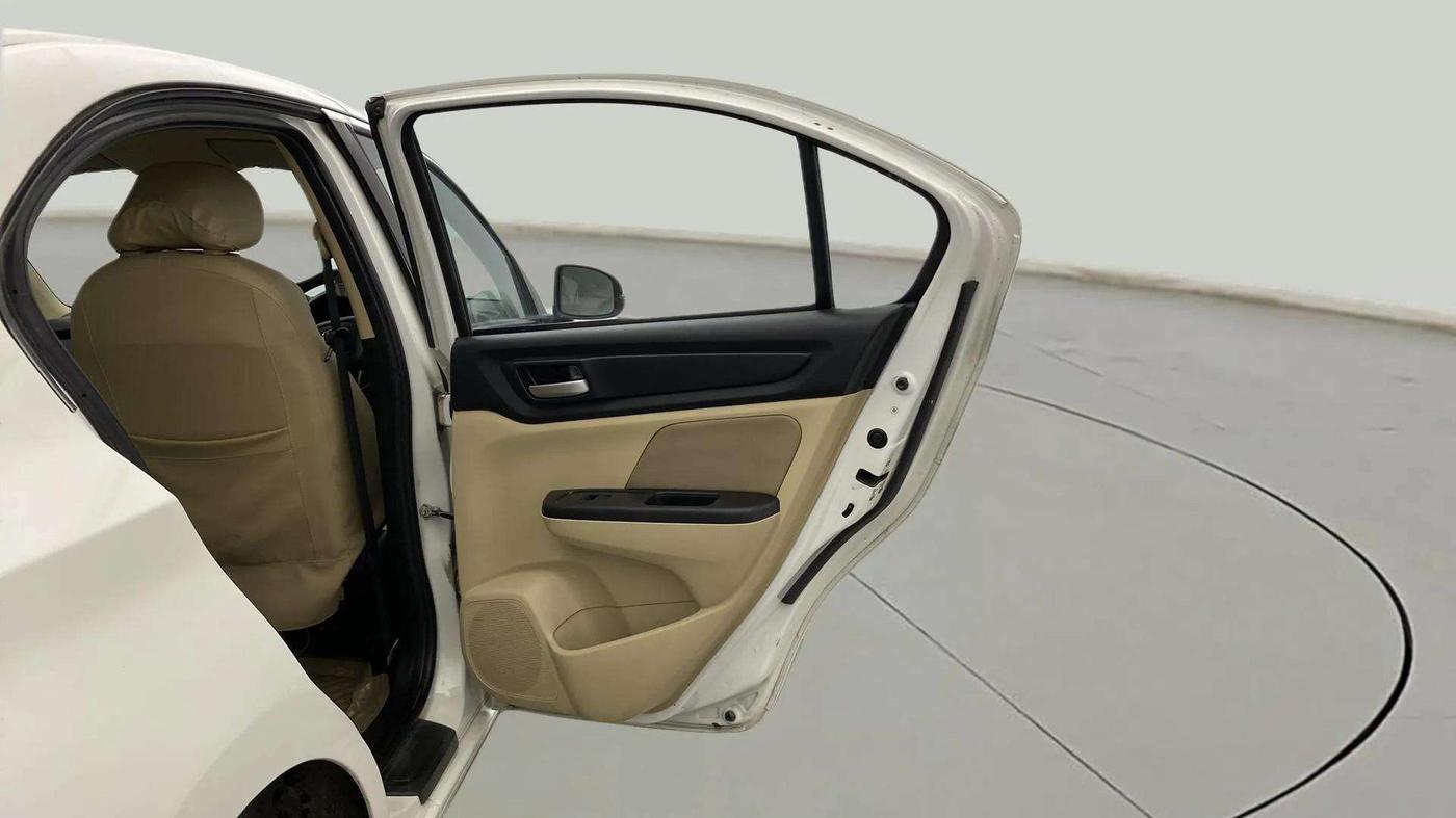 2021 Honda Amaze 1.2L I-VTEC S, Petrol, Manual, 28,235 km, RHS Rear Door