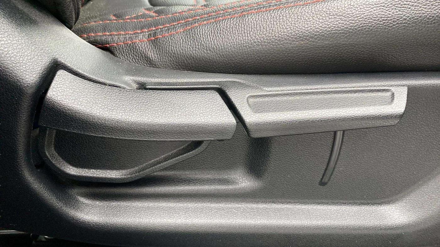 2022 Hyundai VENUE S Plus 1.2 Petrol MT, Petrol, Manual, 12,704 km, Driver Side Adjustment Panel