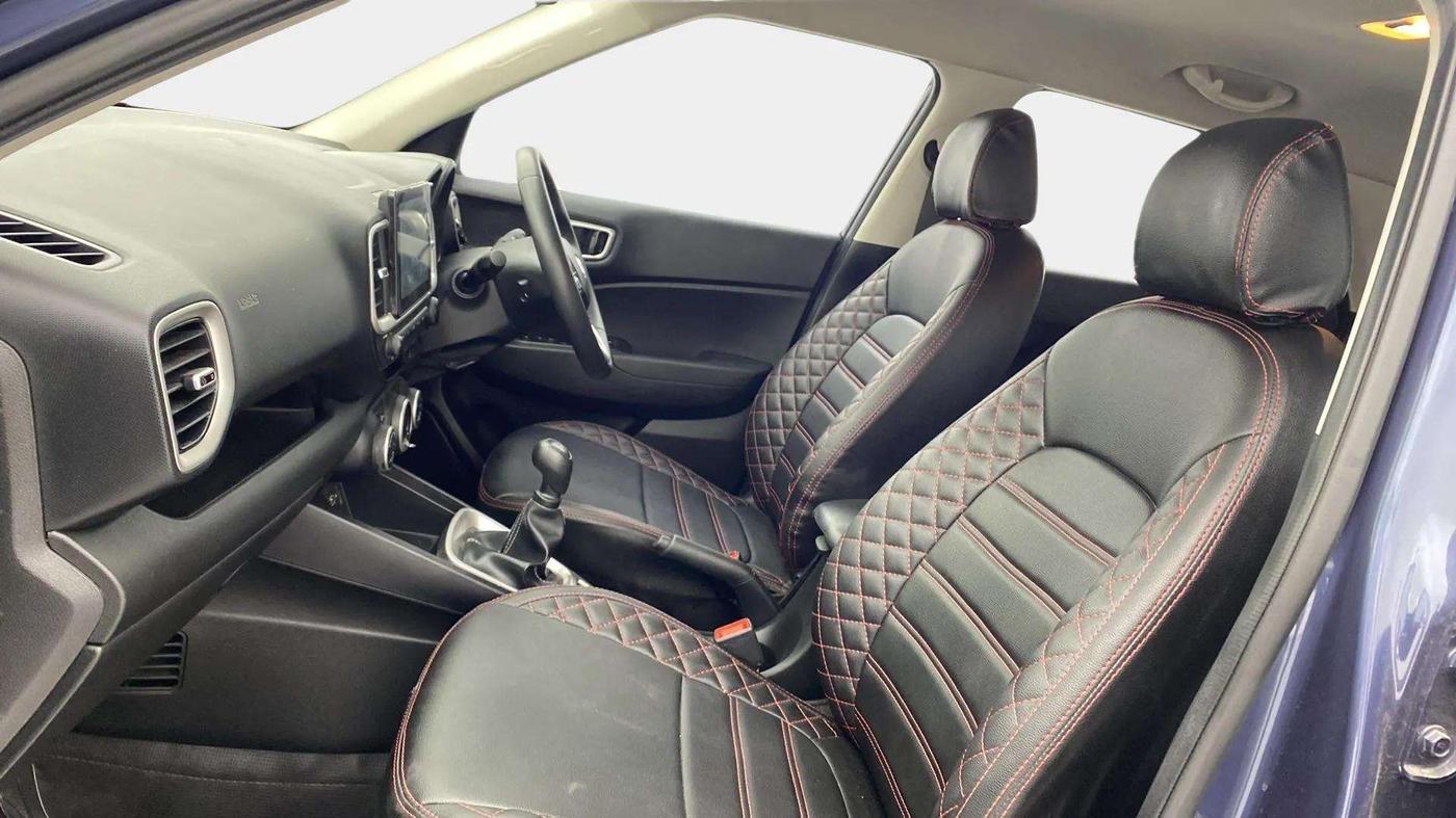 2022 Hyundai VENUE S Plus 1.2 Petrol MT, Petrol, Manual, 12,704 km, Right Side Front Door Cabin