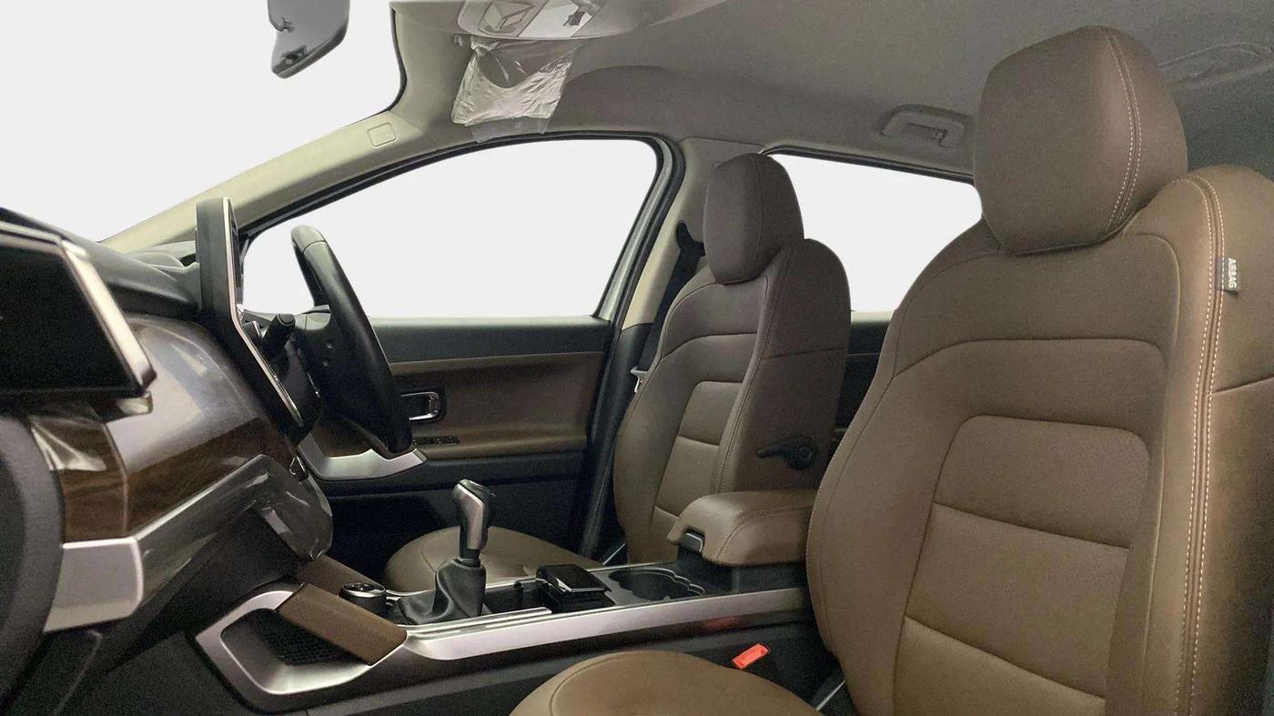 2019 Tata Harrier XZ 2.0L, Diesel, Manual, 40,204 km, Right Side Front Door Cabin