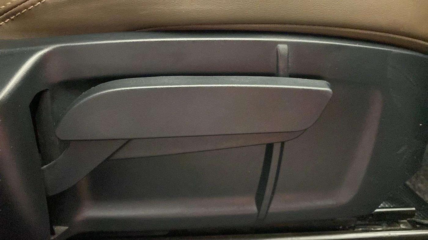 2019 Tata Harrier XZ 2.0L, Diesel, Manual, 40,204 km, Driver Side Adjustment Panel