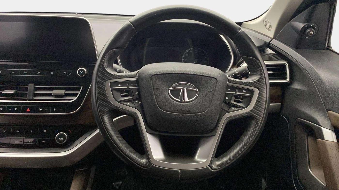 2019 Tata Harrier XZ 2.0L, Diesel, Manual, 40,204 km, Steering Wheel Close Up