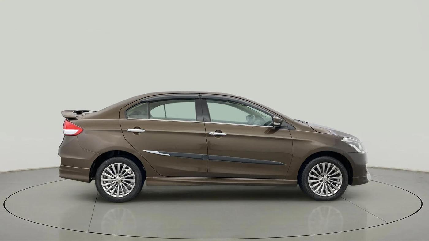 2017 Maruti Ciaz S 1.4 MT PETROL, Petrol, Manual, 76,558 km, Right Side View