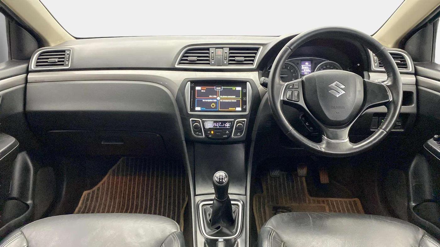 2017 Maruti Ciaz S 1.4 MT PETROL, Petrol, Manual, 76,558 km, Dashboard