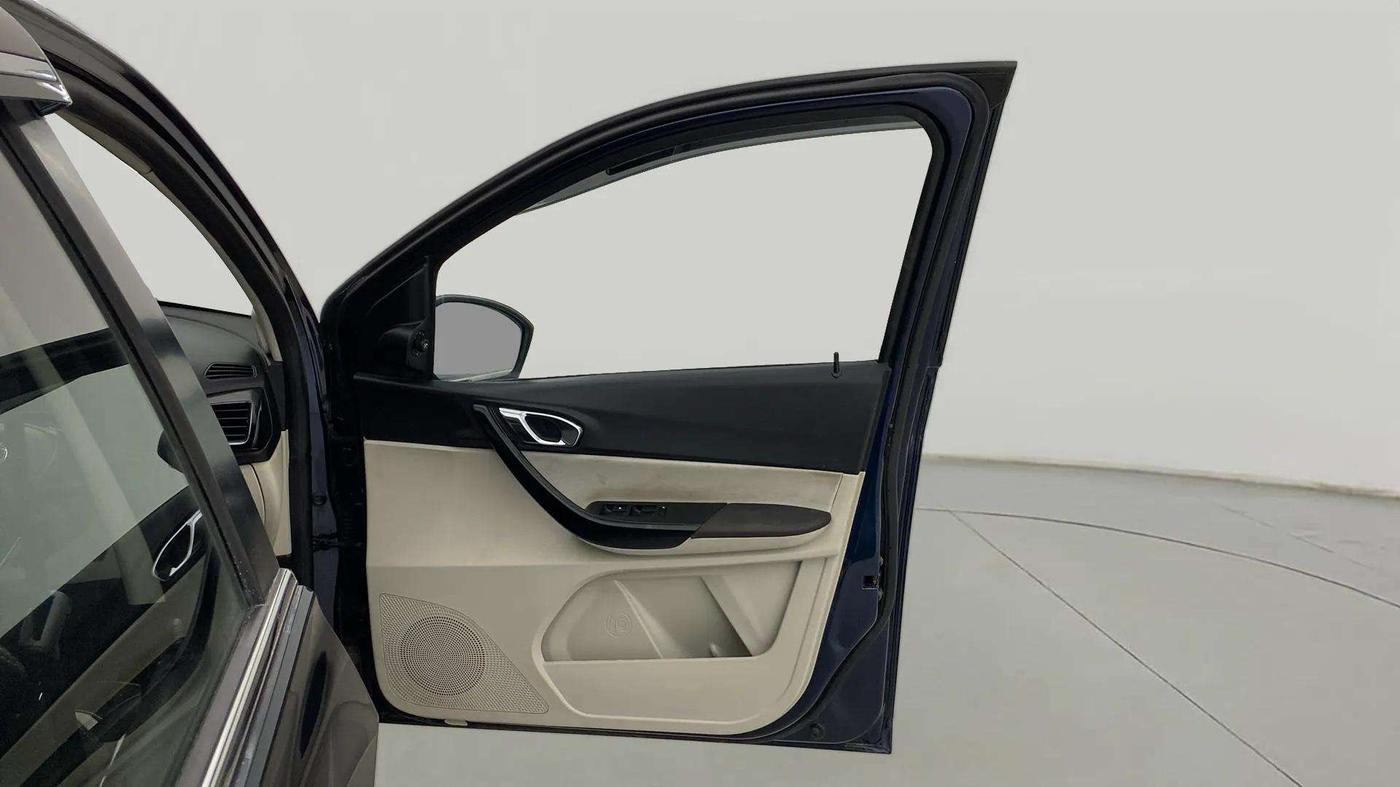2022 Tata TIGOR XZ PLUS CNG, CNG, Manual, 18,064 km, RHS Front Door