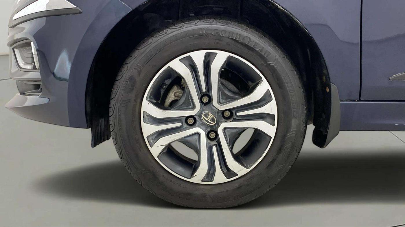 2022 Tata TIGOR XZ PLUS CNG, CNG, Manual, 18,064 km, Left Front Wheel